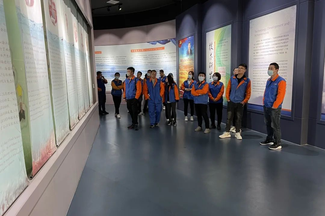 潔晶集團組織“傳遞青春正能量,共筑潔晶百年夢”青年團建活動